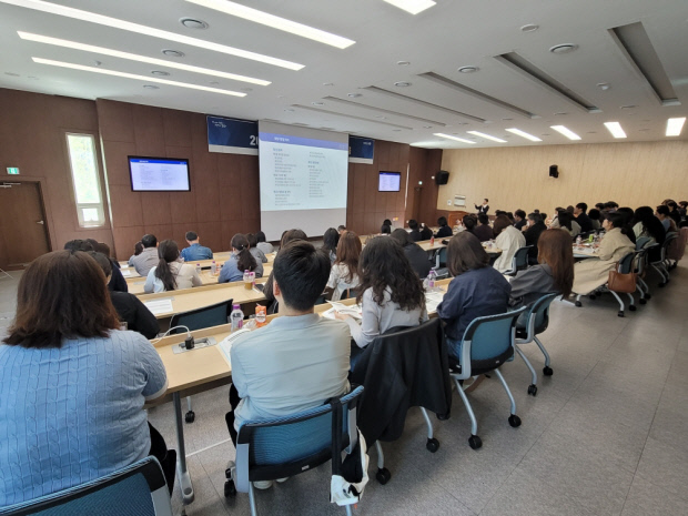 포항시, '흔들림 없는 행정'의 근간, 법제 기초 역량 다지기 - 뉴스 썸네일 이미지