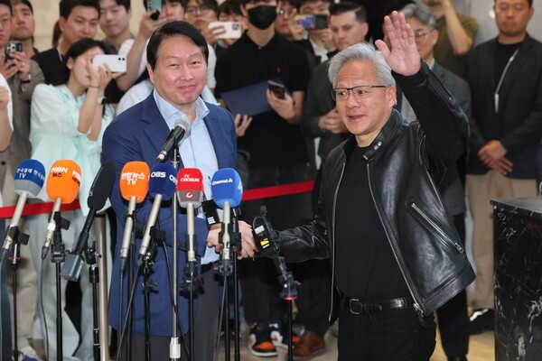 메모리 넘어 AI 팩토리까지…SK·엔비디아 '깐부 동맹' 확대