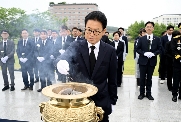 <b>이철우 경북도지사</b> "경북 대전환 완성, 지방시대 현실로"