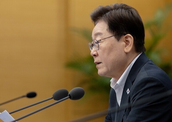 與, <b>1박2일</b> 의원 워크숍 직후 28일 李대통령과 청와대 오찬